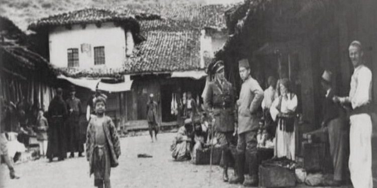 Fotografi nga aktiviteti i personelit të Kryqit të Kuq Amerikan, në Shqipëri në vitet 1920-1929