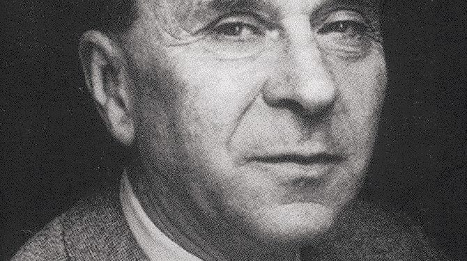 “Nga Ali Këlcyra e Bektash bej Cakrani, te Nuredin, Xheladin e Safa Vlora dhe Vizhdan Risilia, pasuritë e…”/ Zbulohen dokumentet dhe pronat që i’u sekuestruan “kolaboracionistëve”, pas vitit ‘45