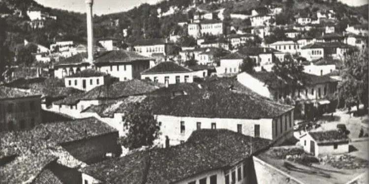 Fotografi dhe pamje të ndryshme nga Berati në vitet 1915 – 1940