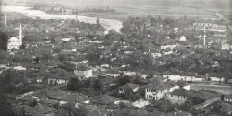 Fotografi të ndryshme nga qyteti i Pejës në vitin 1941