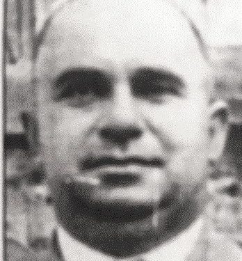 “Nga Ali Këlcyra e Bektash bej Cakrani, te Nuredin, Xheladin e Safa Vlora dhe Vizhdan Risilia, pasuritë e…”/ Zbulohen dokumentet dhe pronat që i’u sekuestruan “kolaboracionistëve”, pas vitit ‘45