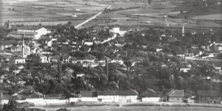 Fotografi të ndryshme nga qyteti i Pejës në vitin 1941