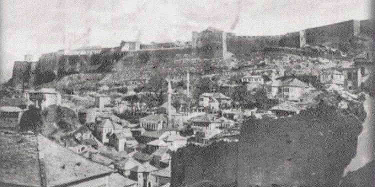 Fotografi me pamje të ndryshme nga Gjirokastra në vitet 1910-1930