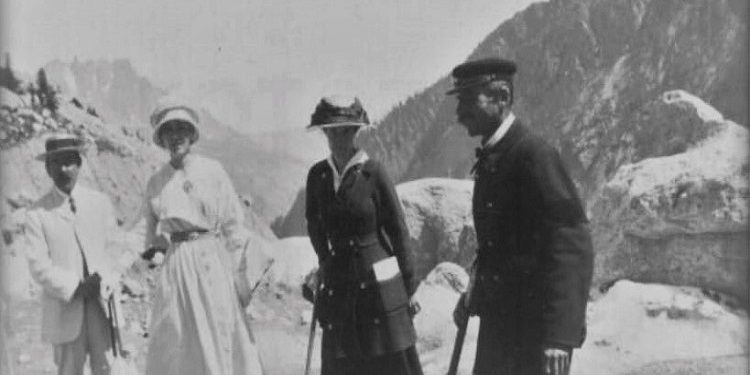 Fotografi nga aktiviteti i personelit të Kryqit të Kuq Amerikan, në Shqipëri në vitet 1920-1929