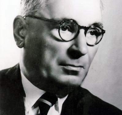 “Nga Ali Këlcyra e Bektash bej Cakrani, te Nuredin, Xheladin e Safa Vlora dhe Vizhdan Risilia, pasuritë e…”/ Zbulohen dokumentet dhe pronat që i’u sekuestruan “kolaboracionistëve”, pas vitit ‘45