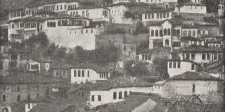 Fotografi dhe pamje të ndryshme nga Berati në vitet 1915 – 1940