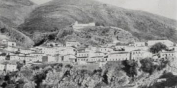 “Kur u punua ‘Letra e hapur e Partisë’ në fshatin Dhërmi, isha në presidium, por më kritikuan shumë, ndërsa për një komunist që kishte përdhunuar një vajzë të vogël…”/ Kujtimet e Petro Markos