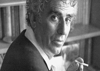 “Në Shtëpinë Botuese, punoja në një zyrë me kolegun, që unë e kisha futur në punë, por ai më spiunoi te Sigurimi, sikur kisha folur kundra pushtetit dhe…”/ Kujtimet e Petro Markos