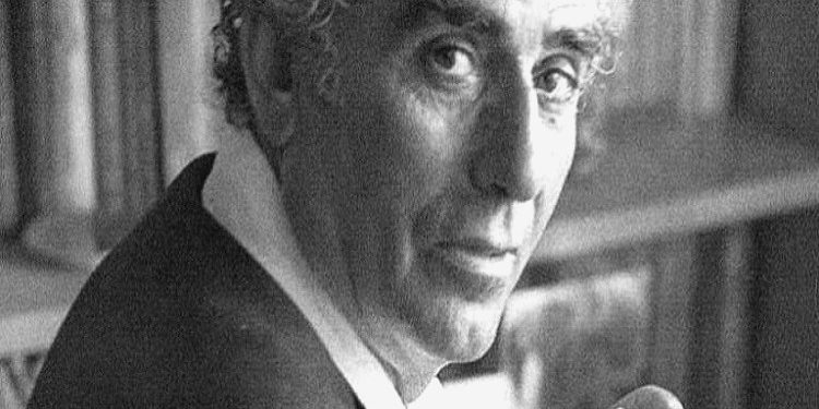 “Në Shtëpinë Botuese, punoja në një zyrë me kolegun, që unë e kisha futur në punë, por ai më spiunoi te Sigurimi, sikur kisha folur kundra pushtetit dhe…”/ Kujtimet e Petro Markos