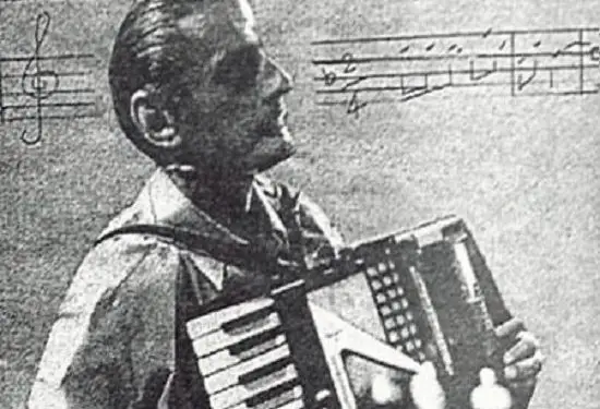 “Në Festivalin e RTSH-së, ja ndryshuan titullin e këngës dhe i vënë emrin e nipit të Enverit, në ‘99-ën, një ‘kantautor’ korçar, ja përvetësoi…”! / Historia e trishtë, e autorit të “Lulja e Majit”!