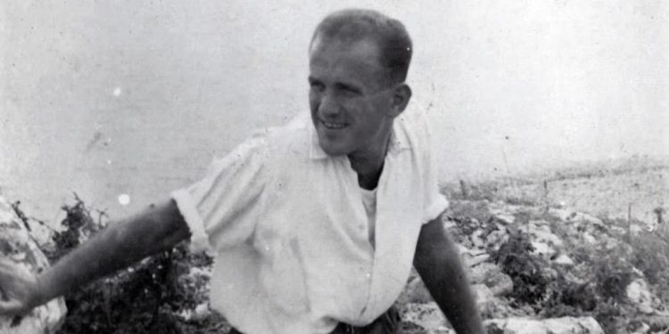 “Në 28 nëntorin e ’45-ës, dhamë në premierën e tragjedisë ‘Juda Makabe’ të Fishtës, e përsëritëm edhe për partizanët, që dënesnin me lot, por kur do shkonim në Tiranë…”/ Kujtimet e regjisorit të shfaqjes