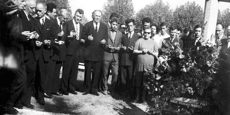 “Më 9 prill 1961, në ora 15 e 40, pak minuta para se të ndahej nga jeta, Mbreti Zog I-rë, mori Princin Leka në prehër dhe i tha…”/ Kujtimet e kolonel Hysen Selmanit