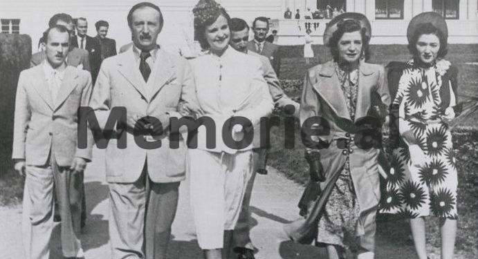 “Mbreti Zog, thirri si miq për darkë në shtëpinë e tij në Aleksandri, Mbretin Faruk; Mbretin Abdulla; Kryetarin e Syrisë, Shyqri Kueatly; Myftinë e Jeruzalemit dhe…/ Kujtimet e kolonel Hysen Selmanit