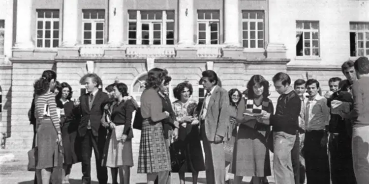 Dokumentet sekrete të ngjarjes së 20 marsit 1989, në konviktin e vajzave të Institutit të Arteve në Qytetin “Studenti”, që alarmoi udhëheqjen dhe u përjashtuan pesë studente nga shkolla