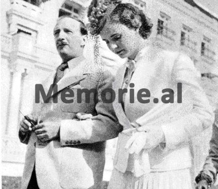 “Kur koloneli Emin Akyn, na tha se; Mbreti Zog, bashkë me familjen dhe Suitën, mbërriti fare mirë në Londër e u akomodua në Hotel ‘Ritze’, ministri Asaf Xhaxhuli…”/ Kujtimet e kolonel Hysen Selmanit