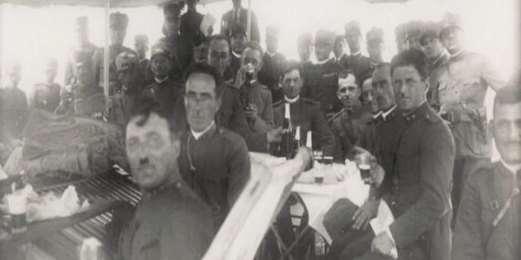 Ushtarakë e civil duke udhëtuar me vaporin “Jolanda” në Bunë, Shëngjin, Pulaj etj. në vitet 1922-1930