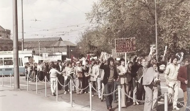 “Kur e takova Jusuf Gërvallën në Gjermani, pak ditë pas demonstratave të marsit ’81, ai më pyeti për shkrimin te ‘Zëri i Popullit’, pasi…”/ Dëshmia e ish-veprimtarit të njohur nga Kosova