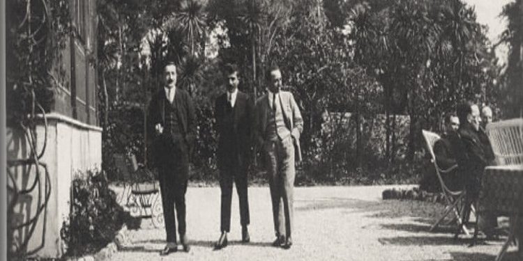 Anëtarët e delegacionit shqiptar në Konferencën e Gjenevës F.Noli, B.Blishishti, H Mosi në vitet  1921-1924