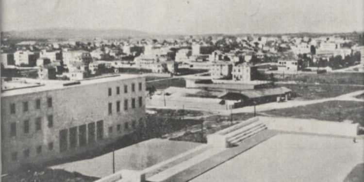 Fotografi me pamje të ndryshme të Tiranës 1917-1993