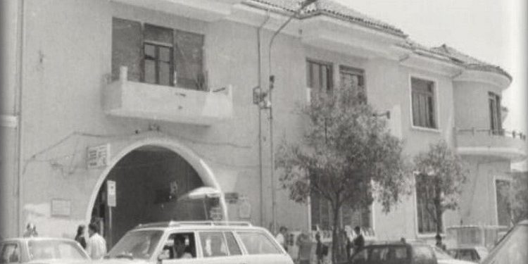 Fotografi me pamje të ndryshme të Tiranës 1917-1993