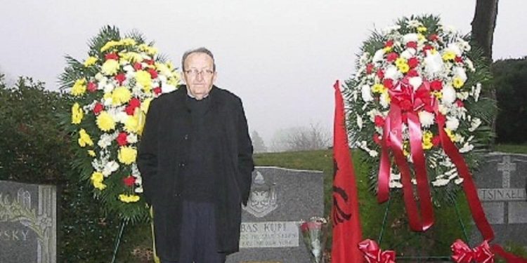 “Skena e tmerrshme e arrestimit të dytë të Fatbardh Abaz Kupit, kur atij i vunë prangat në duar aty në internim dhe…”/ Dëshmia e trishtë e ish-të persekutuarit politik