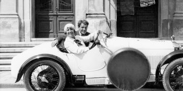 “When we went to meet Aleksandër Moisiu, along with the young German writer, Linke, as soon as he saw us, he invited us into his Chamber…” / The rare testimony of the Albanian journalist who met the famous actor.