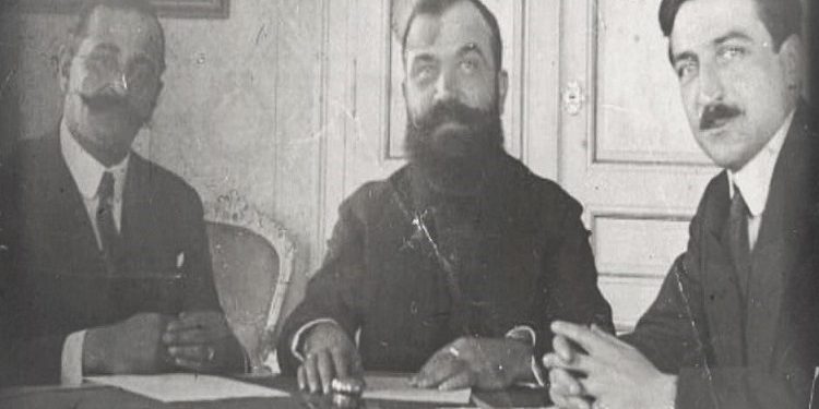 Anëtarët e delegacionit shqiptar në Konferencën e Gjenevës F.Noli, B.Blishishti, H Mosi në vitet 1921-1924