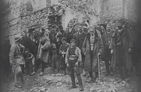 “Kur e pyeti Behar Shtyllën, për problemin e Kosovës, ai i’u përgjigj: Mjaft i kemi në Shqipëri, një milion injorantë, pa i shtuar edhe pesëqindmijë të tjerë…”! Historia e panjohur e kreut të mërgatës