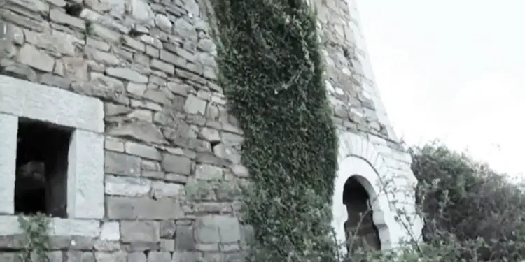 “Me njerëzit e mi besnik, arrita ta nxjerr gruan time nga qelitë e burgut të Krujës dhe pasi ndenjëm tre vjet maleve, u arratisëm nga Shqipëria…”/ Dëshmia e rrallë nga SHBA