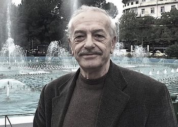 “Zoti Rakipaj, ju përgëzoj për kurajën tënde të palëkundur, për të denoncuar e demaskuar, krimet e përbindëshme të Enver Hoxhës dhe…”/ Letra e shkrimtarit të njohur, për ish-të dënuarin politik