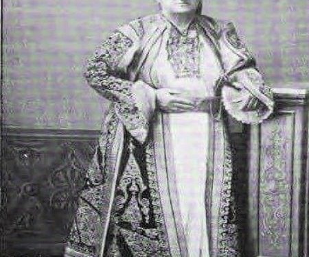 “Fama dhe meritat e Bibë Dodës, u vlerësuan edhe nga Selia e Shenjtë, pasi Papa Gregori XVI-të, i dha titullin ‘Kavalier i Urdhrit Civil, të Shën Gregorit’…”/ Libri i ri i studiuesit të njohur, Dr, Nikoll Loka