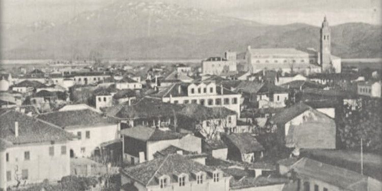 Fotografi me pamje të qytetit të Shkodrës rreth viteve 1879 – 1942