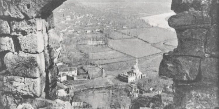 Fotografi me pamje të qytetit të Shkodrës rreth viteve 1879 – 1942