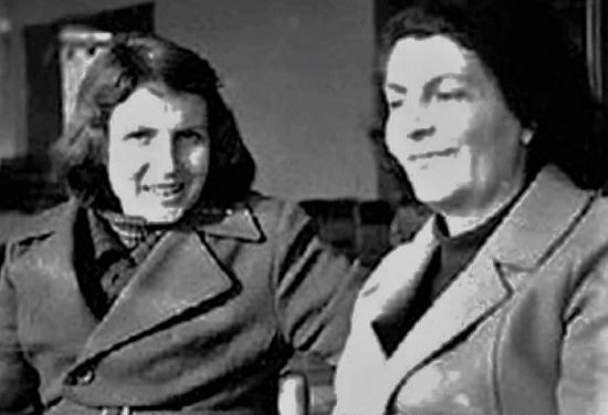 “Si na shpëtoi Dritëro Agolli, kur na dënuan me gjashtë muaj në prodhim, pasi te dokumentari për uzinën ‘Enver’, kishim nxjerrë Fiqret Shehun dhe…”/ Dëshmia e rrallë e spikeres së parë të RTSh-së