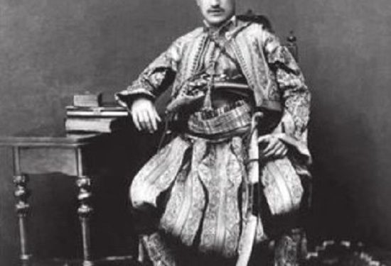 “Si provë tjetër prejardhje e Gjonmarkajve nga Dukagjinët, përmendet një kryqe, ku është shënuar; Pal Dukagjini, ka qenë princ i trevës…”/ Libri i ri i studiuesit të njohur, Dr. Nikoll Loka