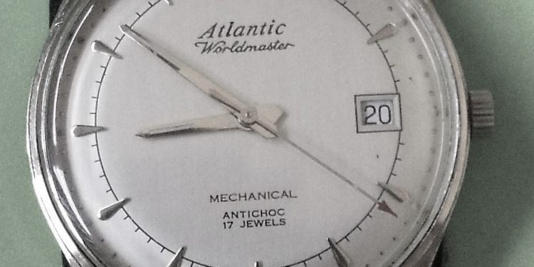 “Në Dortmund të RFGJ-së, në ’81-in, mashtruam shoqëruesin e ekipit, që ishte i Sigurimit dhe shkuam tek dyqani i magnetofonëve, pasi kishim folur me shitësin…”/ Dëshmia e ish-futbollistit të Kombëtares