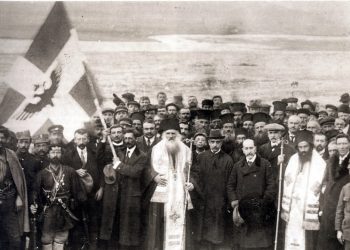 “Ismail Qemali, në vend që të përkujdesej për krijimin e një Xhandarmërie ose trupi ushteriak, u muar me çështjet e bankës dhe tramvajve…”/ Libri i priftit nga Përmeti në 1917-ën