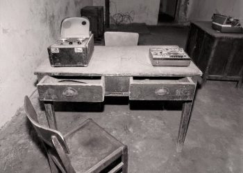 “Unë kam firmosur në hetuesi, të gjitha ato që më ka kërkuar Koço Josifi, nën efektin e torturave që na ka bërë mua dhe gruas time polake, Barbara Gluc…”/ Dosja e Sigurimit e vitit 1982