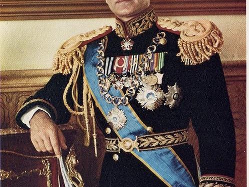 “Fitorja e Mosadekut dhe partisë ‘Tudeh’ në Iran, që mbështetet nga Moska e detyroi Shahun Palevi, të largohet për në Romë, por ndërhyri CIA…”/ Ditari politik sekret i Enver Hoxhës, në ‘79-ën