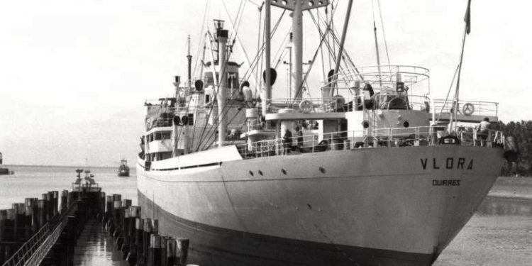 “Tirana i paguante fshehtas Egjiptit, thasë me dollar, për kalimin e anijes ‘Vlora’ në Suez dhe kur mbërritën 28 raketat e para në Durrës, Enver Hoxha na tha…”/ Dëshmia e rrallë e ish-kapitenit