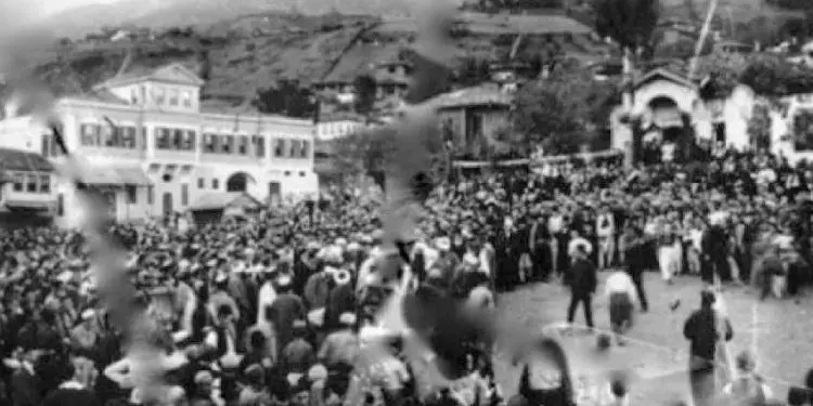 “Mbledhja e Lurës më 27 gusht ‘43, ku morën pjesë Mit’hat Frashëri, Abaz Kupi, Muharrem Bajraktari, Fiqiri Dine, Hysni Dema, Miftar Kaloshi dhe…”/ Historia e panjohur e “parlamenteve” të Dibrës