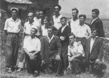 “Pasi ja vonuan lejen për t’a çuar vajzën 4 vjeçe në spitalin e Lushnjes, kur mbërriti aty me vogëlushen në krah, pas tre orësh rrugë në këmbë, ajo…”/ Historia tronditëse e familjes së internuar