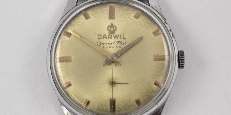 “Në Dortmund të RFGJ-së, në ’81-in, mashtruam shoqëruesin e ekipit, që ishte i Sigurimit dhe shkuam tek dyqani i magnetofonëve, pasi kishim folur me shitësin…”/ Dëshmia e ish-futbollistit të Kombëtares