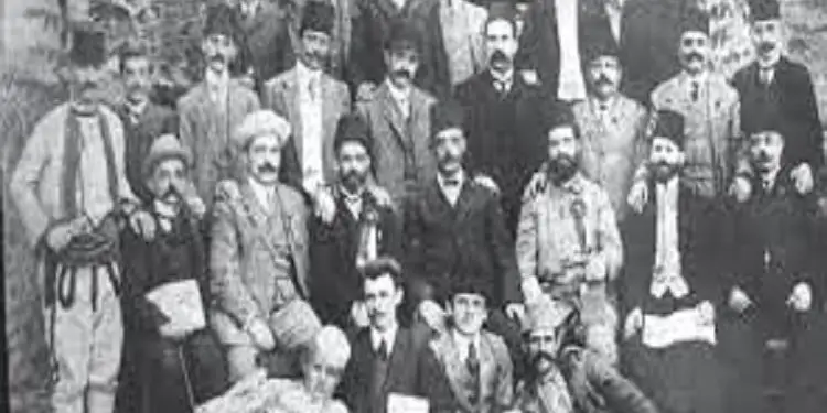 “Mbledhja e Lurës më 27 gusht ‘43, ku morën pjesë Mit’hat Frashëri, Abaz Kupi, Muharrem Bajraktari, Fiqiri Dine, Hysni Dema, Miftar Kaloshi dhe…”/ Historia e panjohur e “parlamenteve” të Dibrës