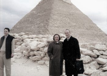 “Pasi u largova nga Parlamenti në ’97-ën, u ktheva në fakultet, por shumica e kolegëve, më largoheshin…”/ Rrëfimi i ish-nënkryetares së Kuvendit