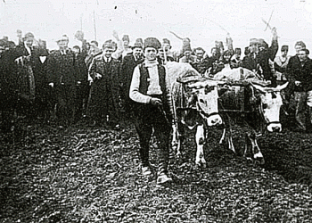 “Orhan Frashëri, mblodhi në tarracën e Hotel ‘Tomorri’, të gjithë tregtarët e pasanikët beratas, që s’dorzonin arin dhe qëlloi të parin me revole pas veshit…”/ Historia tronditëse e shkurtit 1946