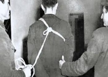 “Pasi më torturuan barbarisht, hetuesit më thanë se do të më sillnin djalin, ta shikoja nga dritarja dhe vërtet, befas fillova të dëgjoj të qarat e një fëmije…”/ Dëshmitë tronditëse të inxhinierit të naftës