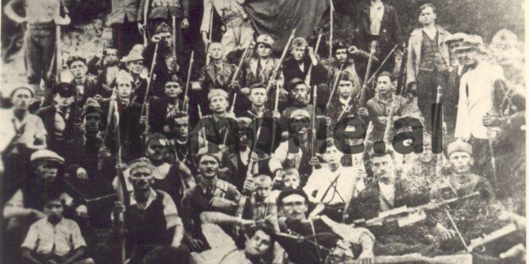 “Pasi gjyqi partizan e shpalli fajtor dhe e dënoi me vdekje, për 20 dollarët që kishte marrë nga arka e batalionit, Selimin e çuan para gropës…”/ Historia tragjike e intendentit “hajdut”!