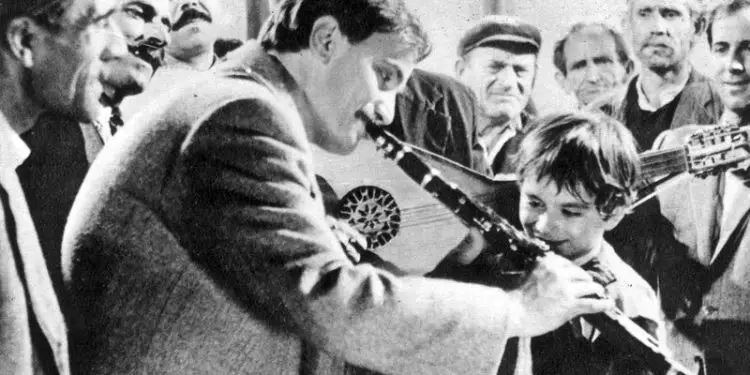 “Si u realizua ‘Gjeneral gramafoni’, sipas tregimit të krijuesit nga Peshkopia, të cilit Vath Koreshi, ia mori për ta botuar te ‘Nëntori’, por e përvetësoi si skenar…”?! / Historia e panjohur e një plagjiature