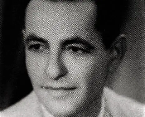 “Pasi e vizitoi të sëmurin, mjeku pyeti familjarët për emrin që t’i plotësonte recetën e ilaçeve dhe kur dëgjoi se ai ishte ish-hetuesi i tij…”/ Ngjarja e rrallë me Dr. Hysenbegasin